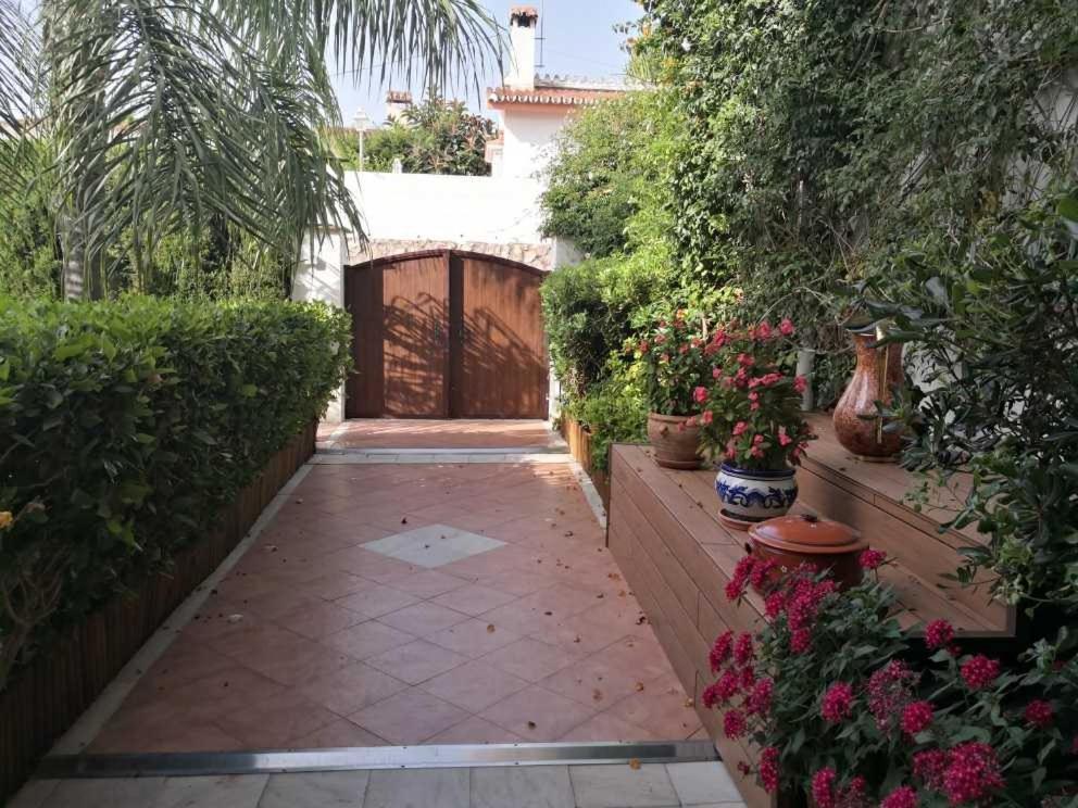 La Luna Blanca Torremolinos Exterior photo