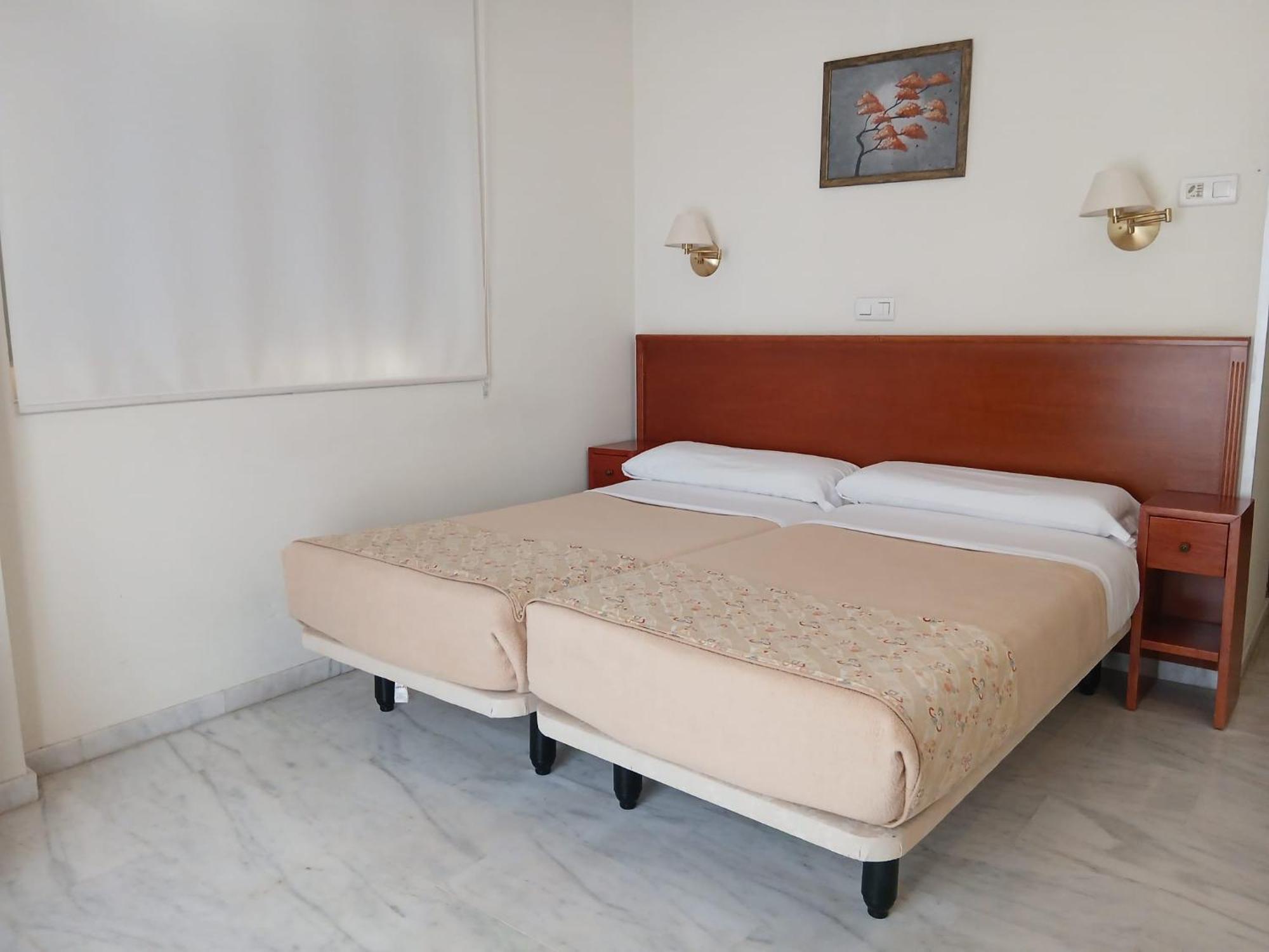 La Luna Blanca Torremolinos Exterior photo