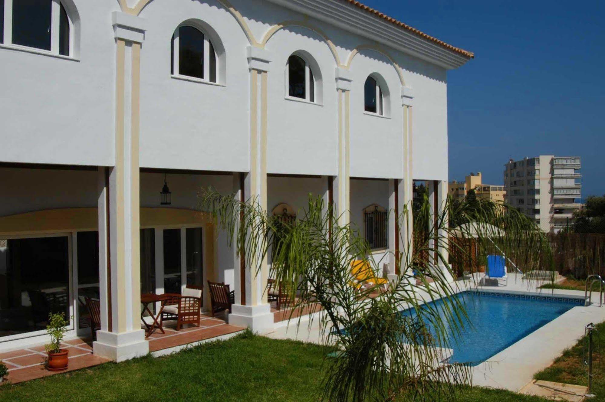 La Luna Blanca Torremolinos Exterior photo